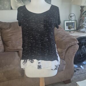 Xhilaration Black and White Short Sleeve Layered Top
